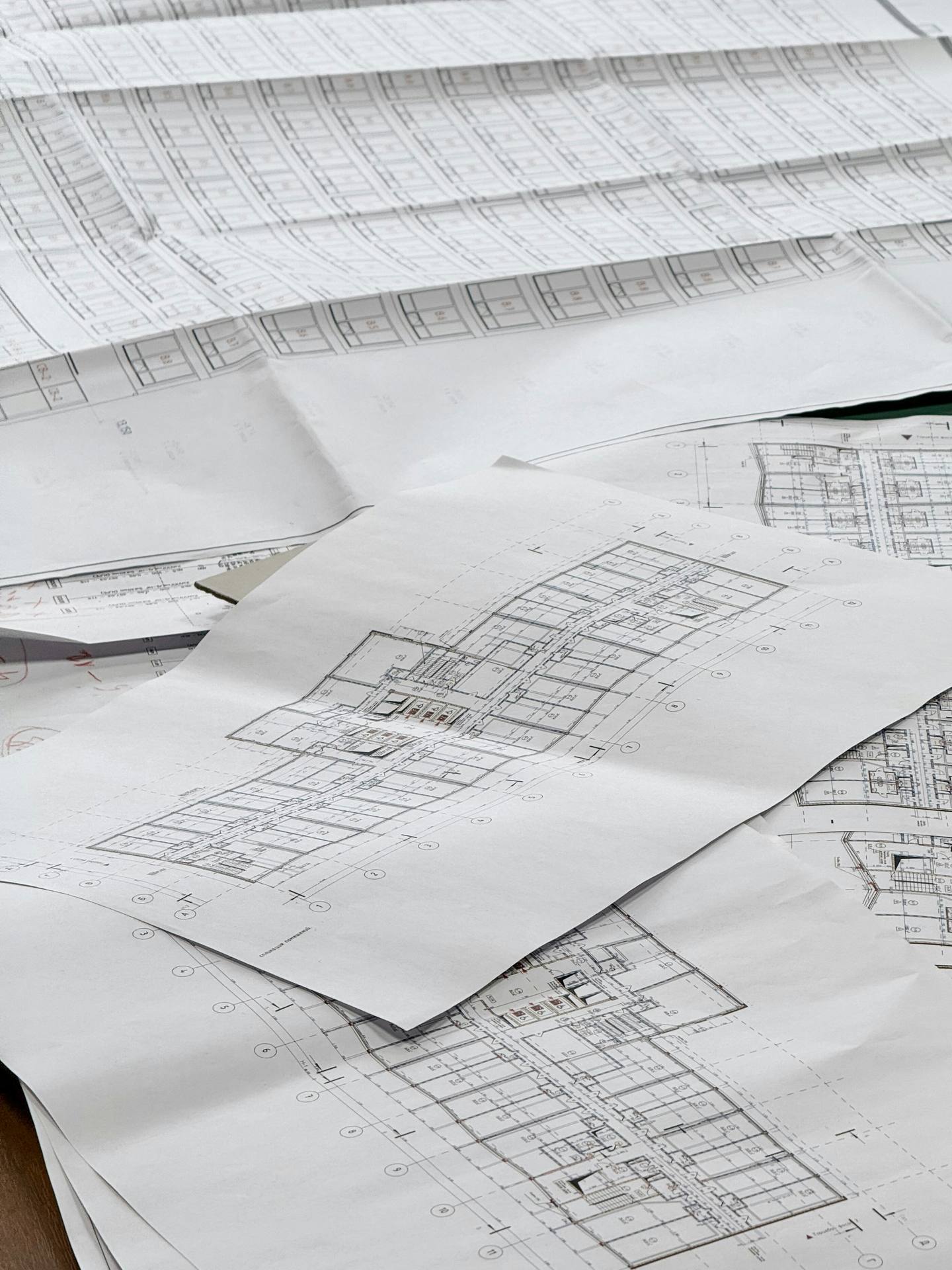 Planșe și piese desenate dintr-un dosar D.T.A.C. / D.T.O.E. pentru autorizația de construire a unui proiect energetic