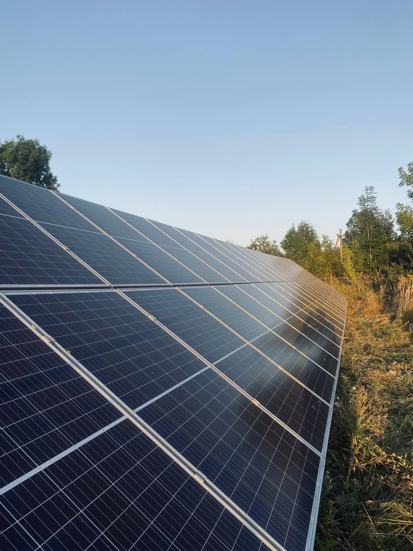 Parc fotovoltaic — proiect energetic ce necesită studiu de soluție și ATR pentru racordarea la rețeaua electrică
